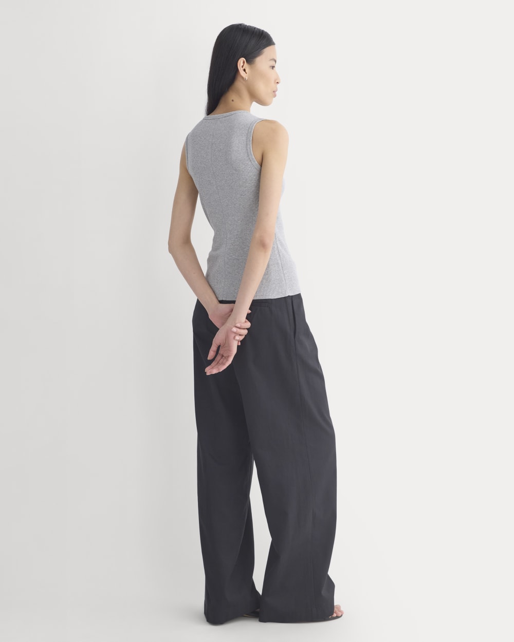 Luxe Rib Side Snap Tank in Heathered Light Grey — detail view