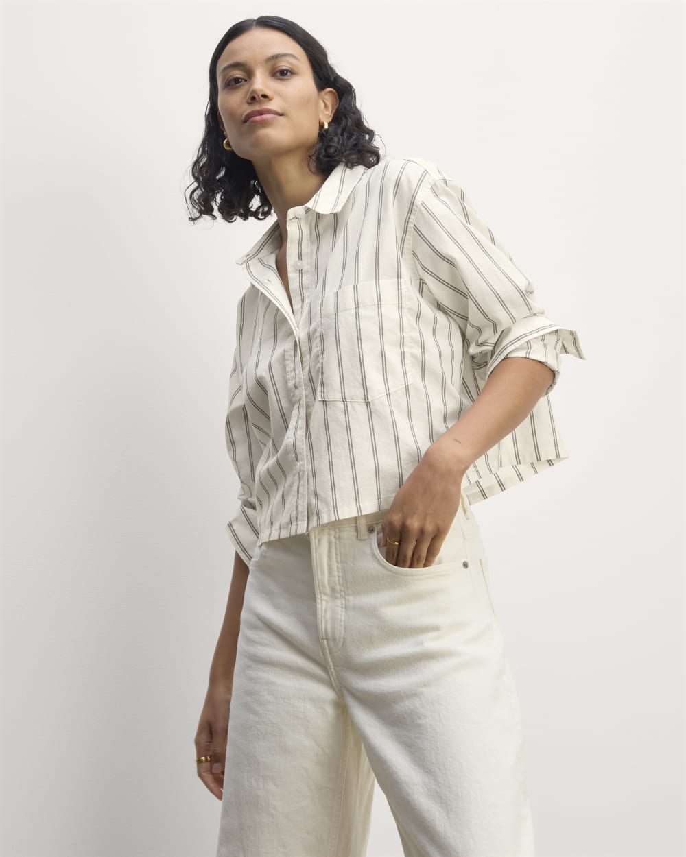 The Way-Short Shirt in Silky Cotton in Bone / Black — front view