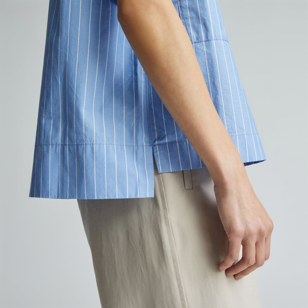 The Short-Sleeve Box Shirt in Mariner Blue / White — detail view