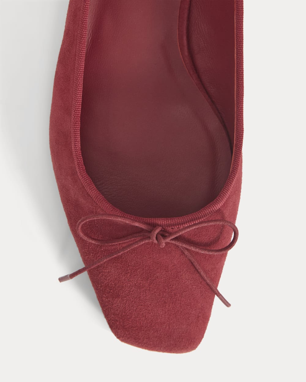 The Ballet Slingback Heel in Karanda Red — detail view