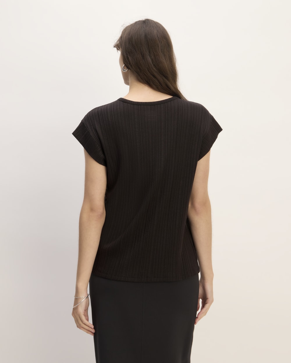 The Rib Muscle Tee in Black — detail view