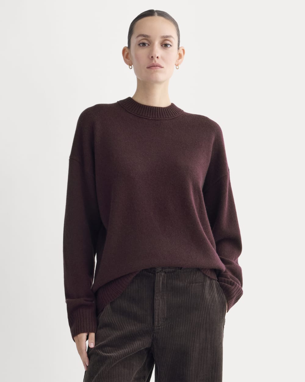 Cashmere Boyfriend Sweater in Wine — detail view