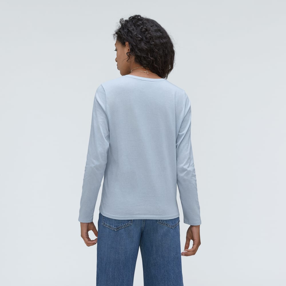 The Organic Cotton Long-Sleeve Crew in Mist — detail view