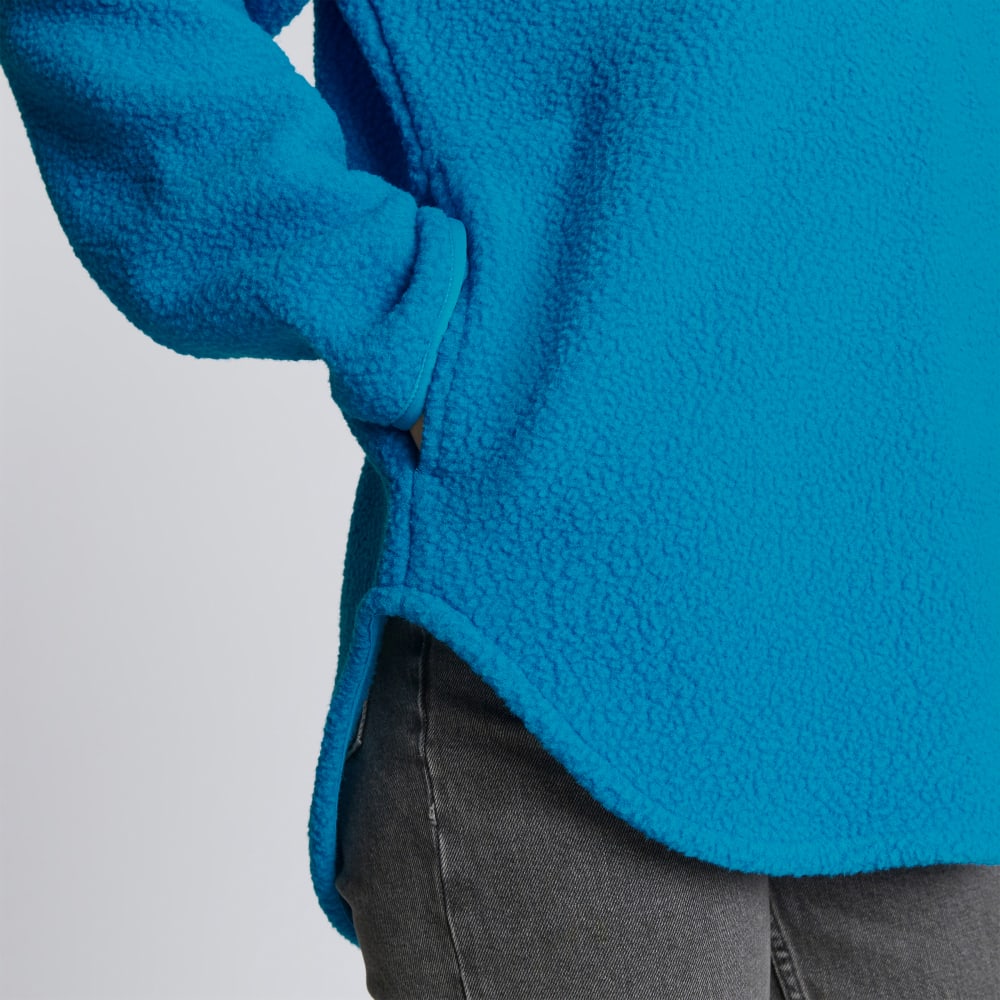 The ReNew Fleece Half-Zip in Horizon Blue — detail view