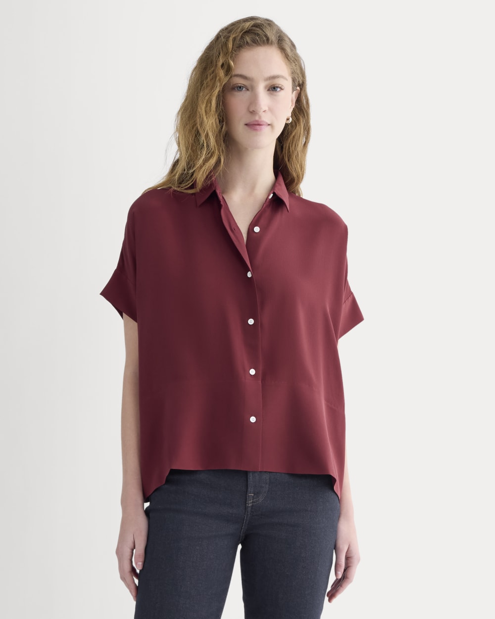 The Boxy Shirt in Washable Silk in Pomegranate — front view