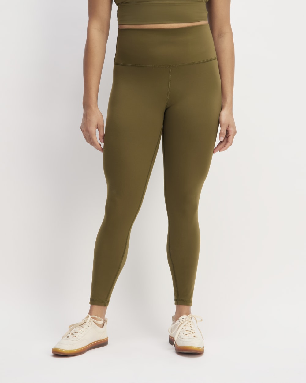 The Perform 24/7 Legging in Beech — detail view