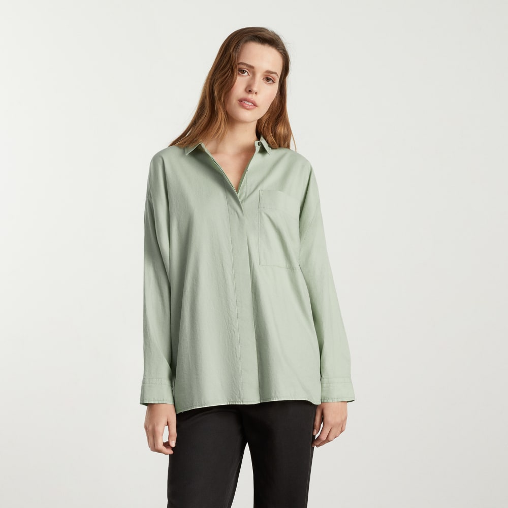 The Oversized Silky Cotton Shirt in Laurel — alternate view
