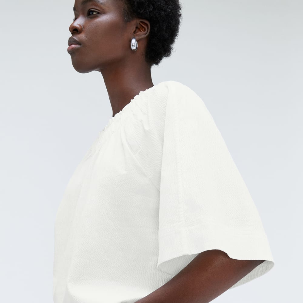 The Seersucker Gathered Tee in White — detail view
