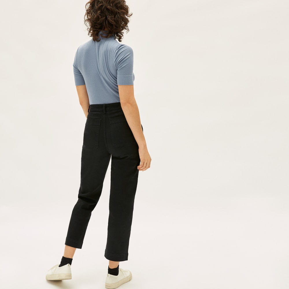 The Straight-Leg Crop in Black — detail view