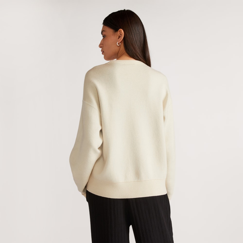 The Cotton-Merino Sweatshirt in Canvas — detail view