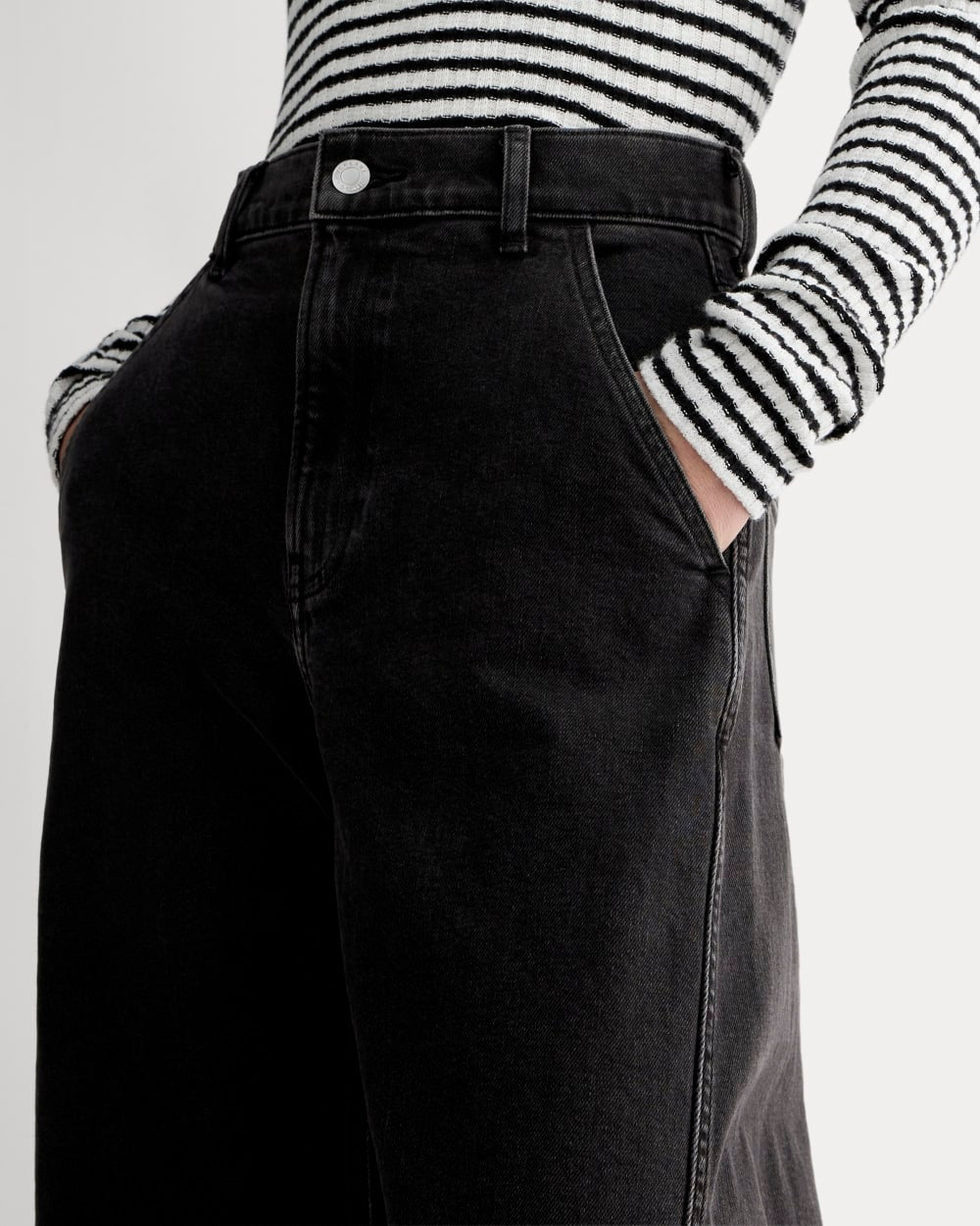 The Way-High® Twist Curve Jean in Washed Black — detail view