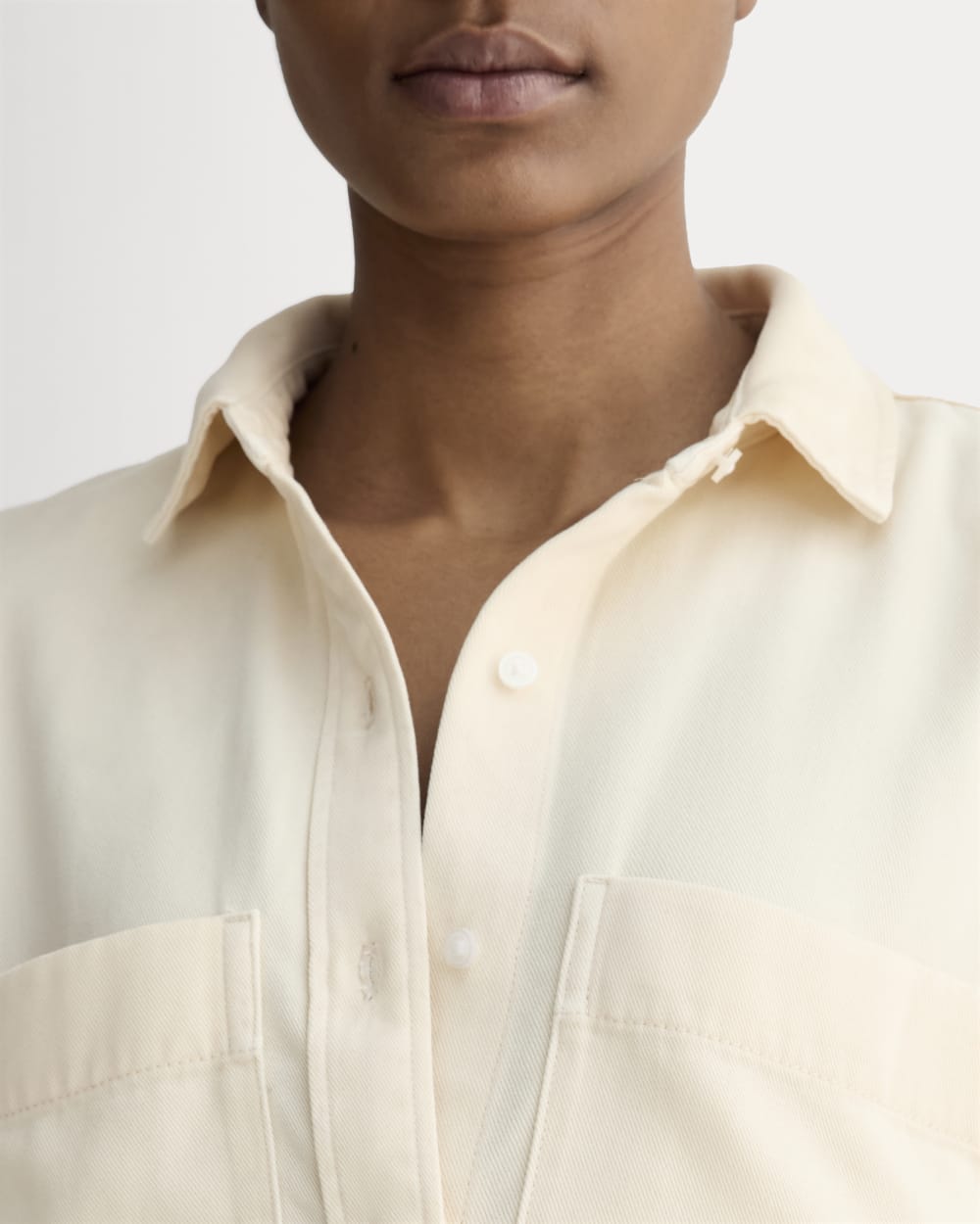 The Boxy Overshirt in Buttersoft in Parchment — detail view
