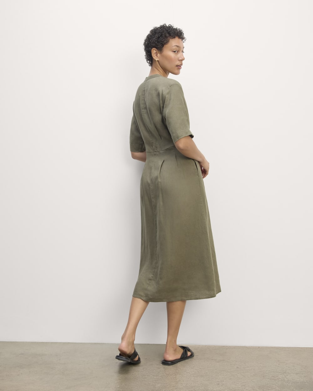 The Frolic Dress in Linen in Kalamata — detail view