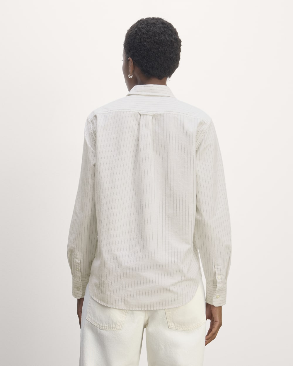 The Must-Have Oxford Shirt in White / Black — detail view