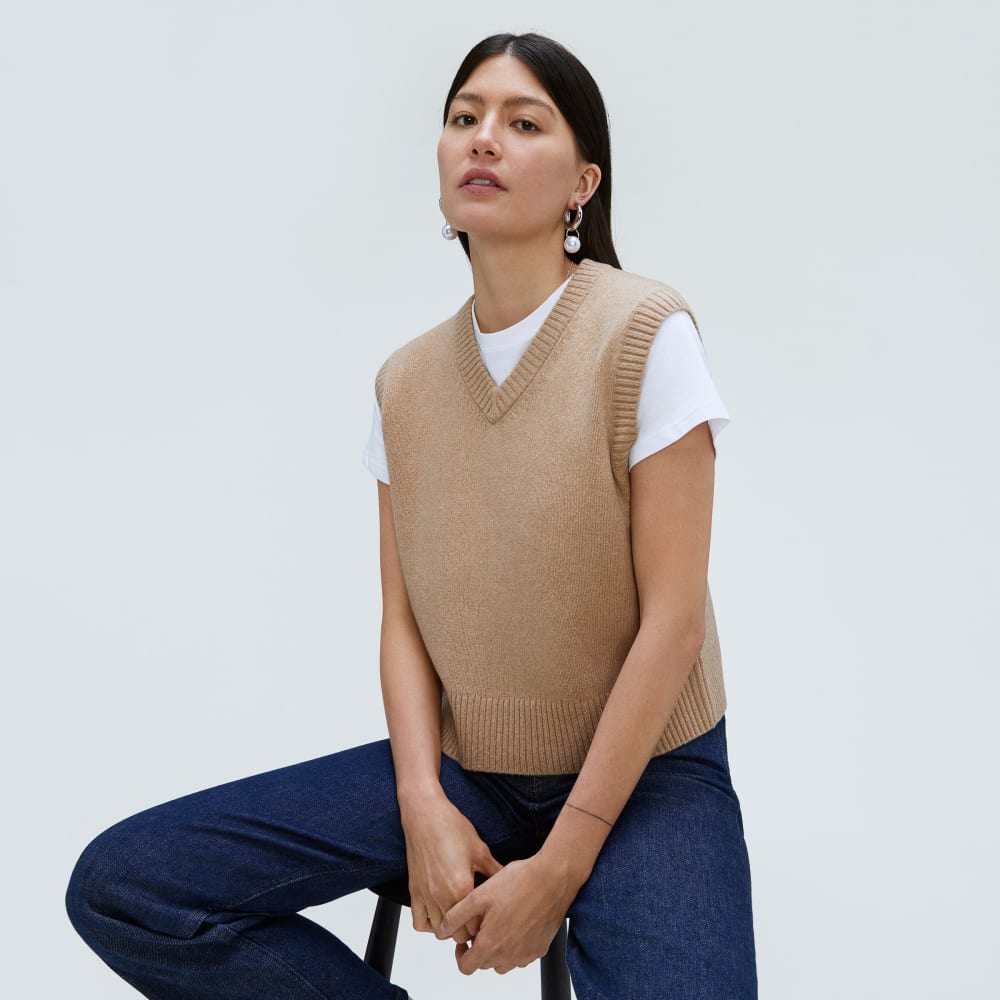 The Cashmere Vest in Light Camel — detail view