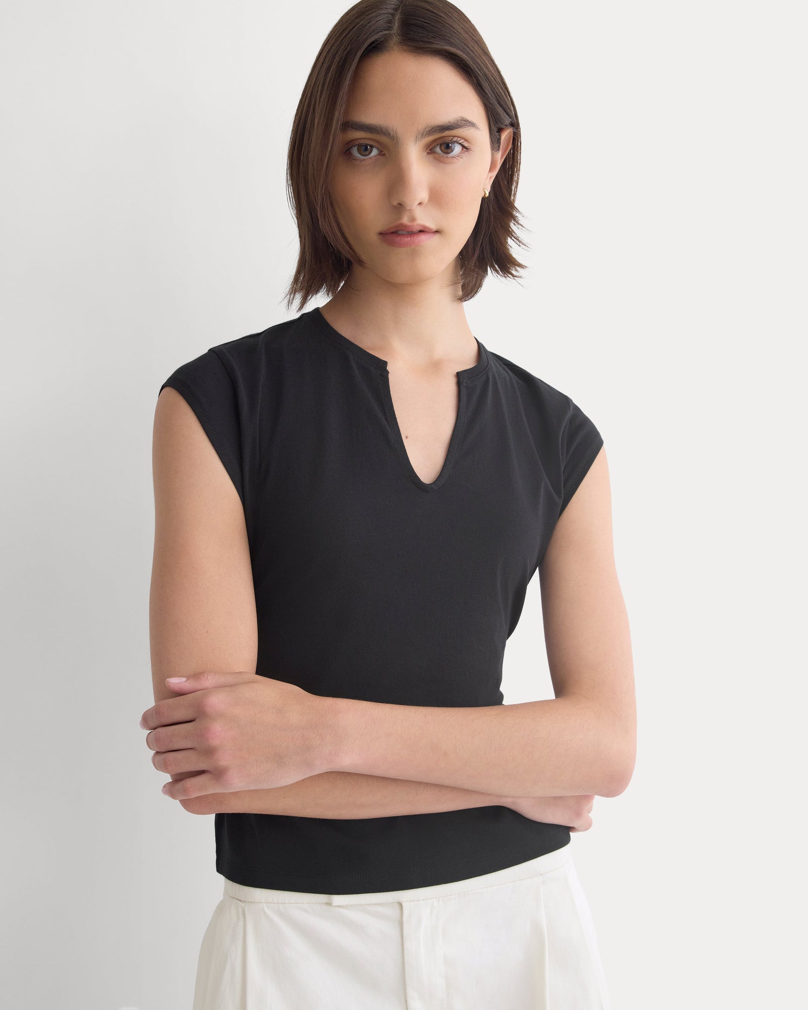 Tie-Back Tee in Organic Cotton in Black — front view