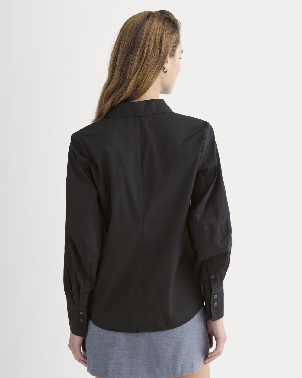 Lantern-Sleeve Shirt in Lightweight Cotton in Black — detail view