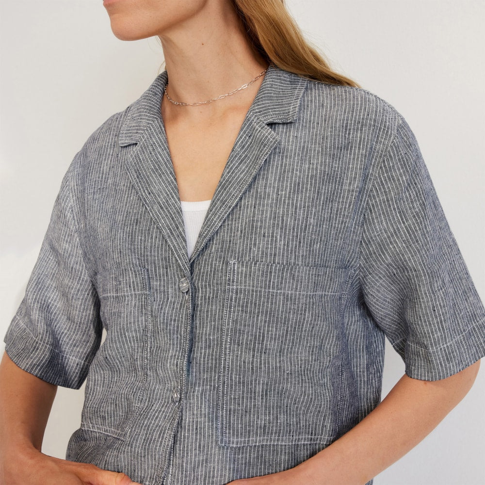 The Linen Workwear Shirt in Canvas Tan / Navy — detail view