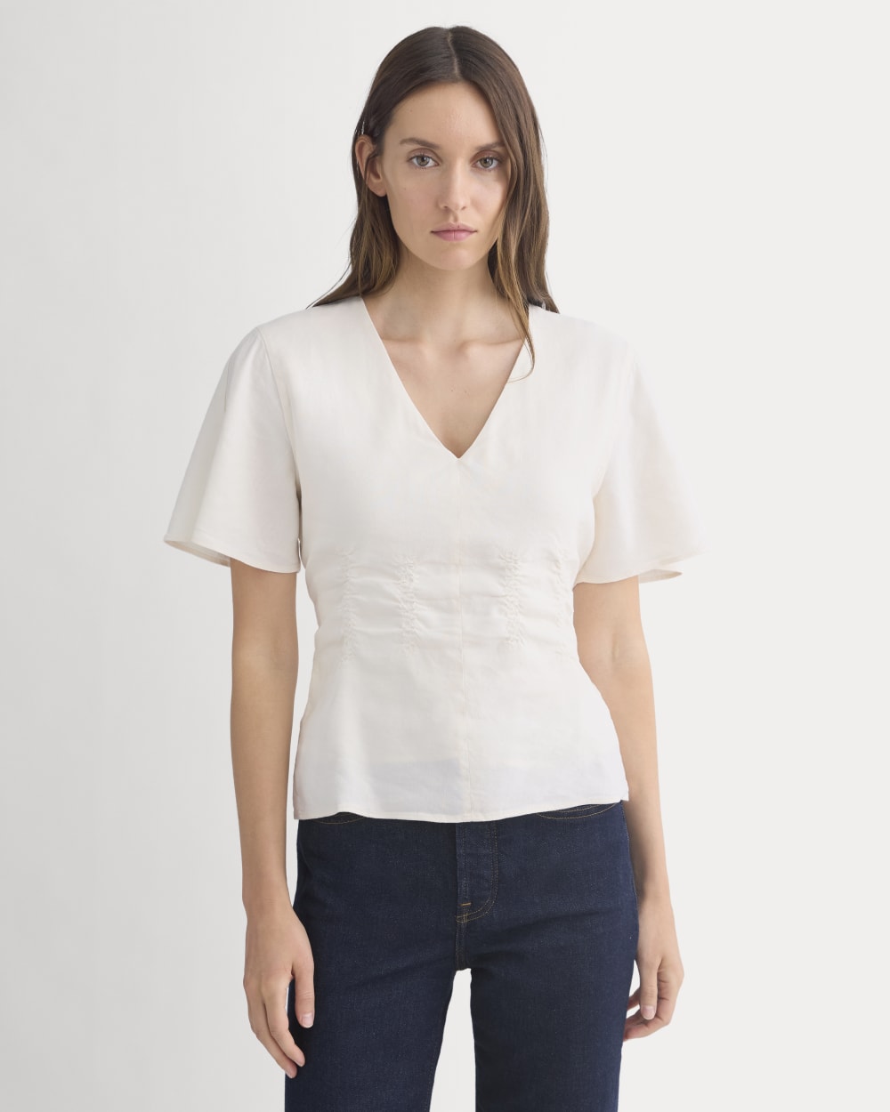 Cinched Top in Stretch Linen in Bone — front view