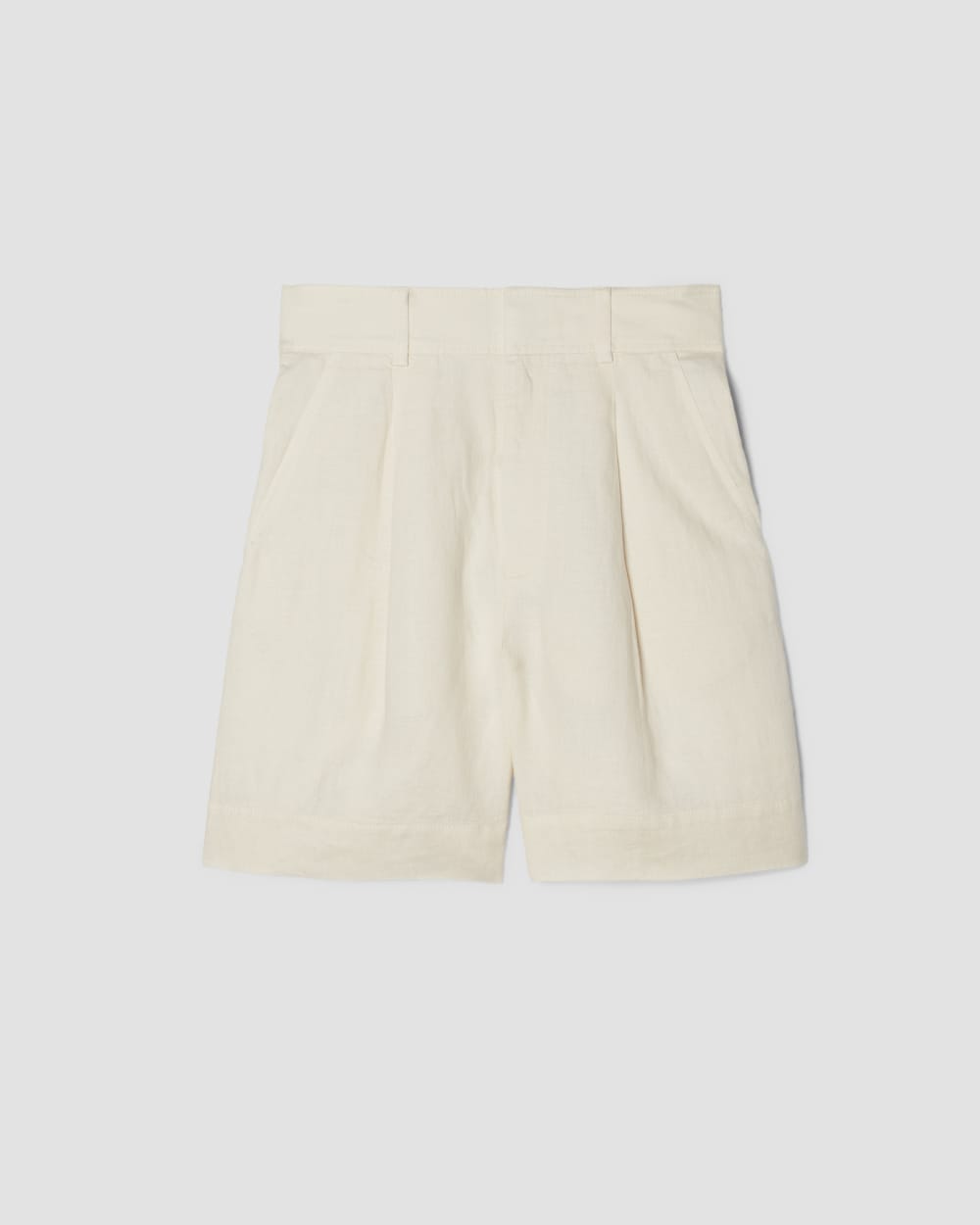 The Draper Short in Buttersmooth in Canvas — alternate view