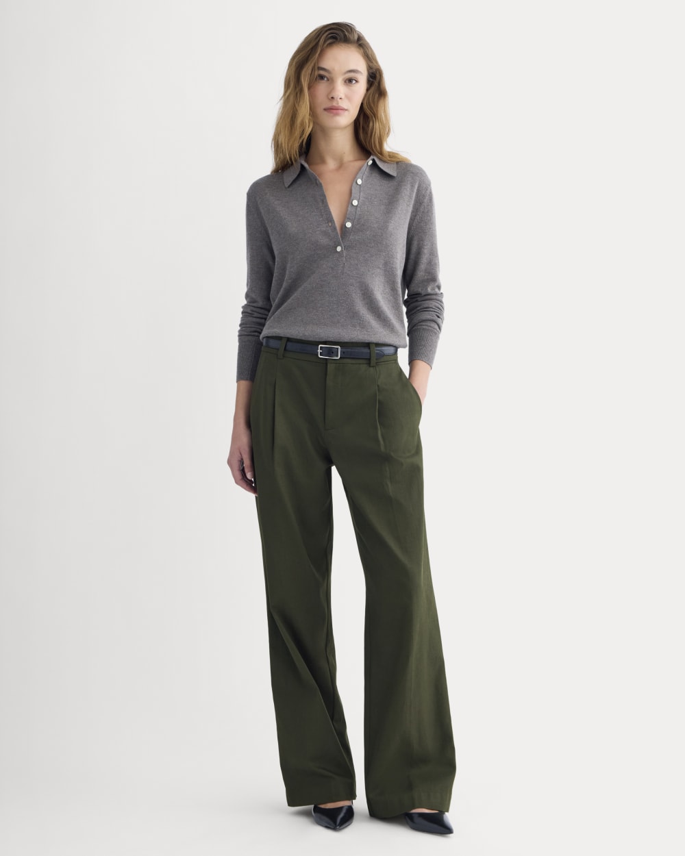 Wide-Leg Trouser in Buttersmooth in Dark Green — front view
