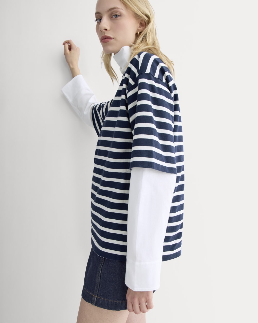 Mariner Tee in Navy / Bone — detail view
