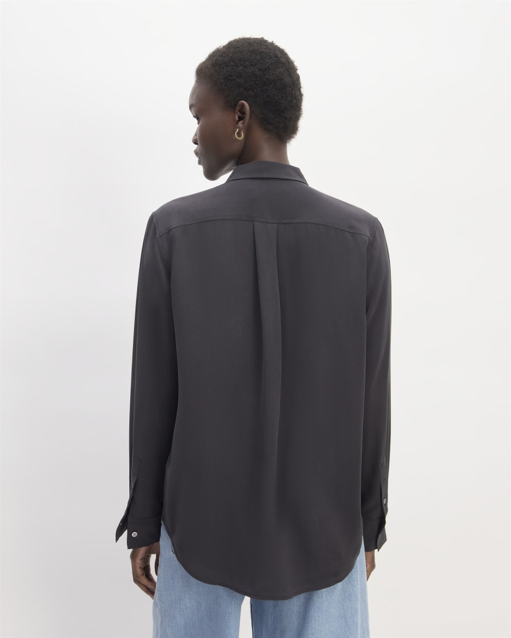 The Utility Shirt in Washable Silk in Black — alternate view