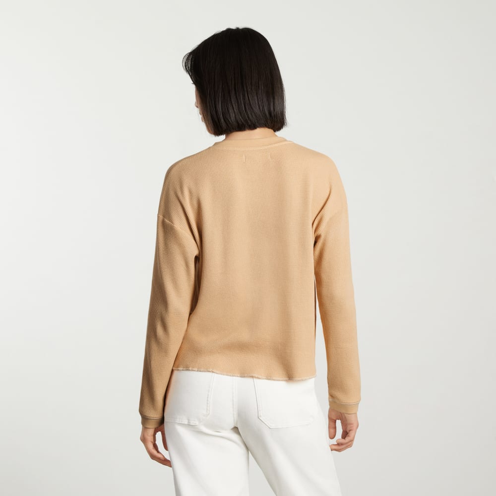 The Organic Cotton Waffle Henley in Sesame — detail view