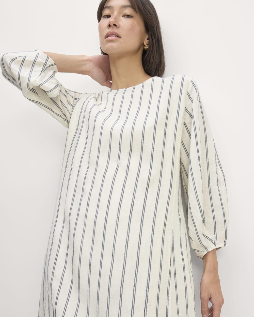 The Linen A-Line Midi Dress in Bone/Navy — detail view