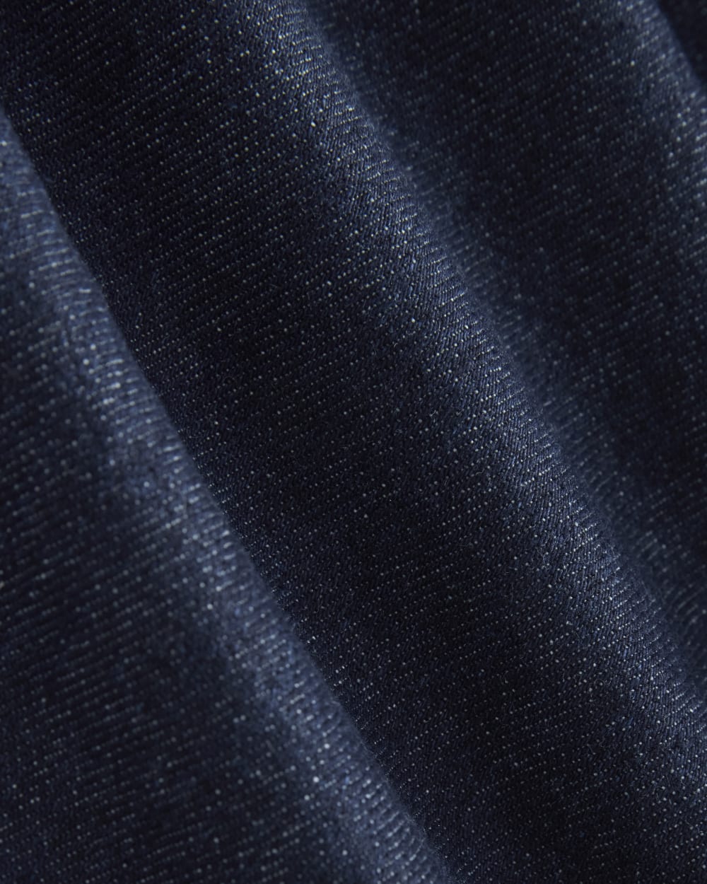Low-Rise Straight Jean in Tungsten Rinse — detail view