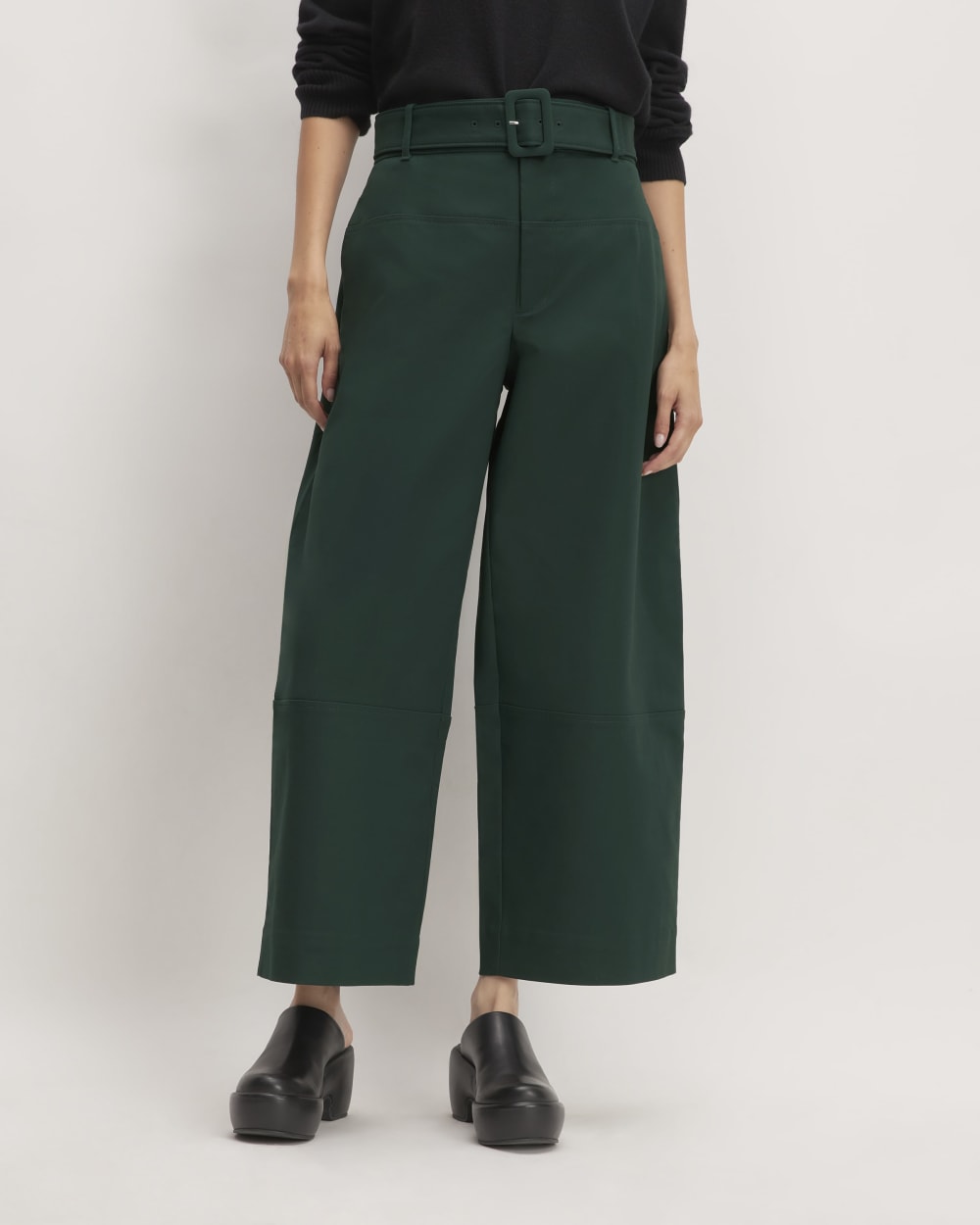 The Structured Cotton Belted Pant in Scarab — front view