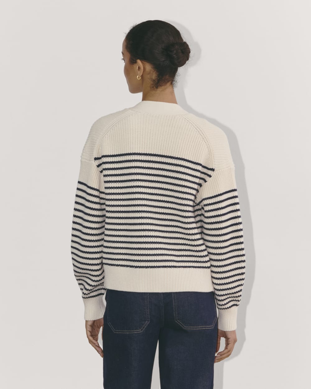 The Boxy Cardigan in Everyday Cotton in Canvas / Navy — detail view