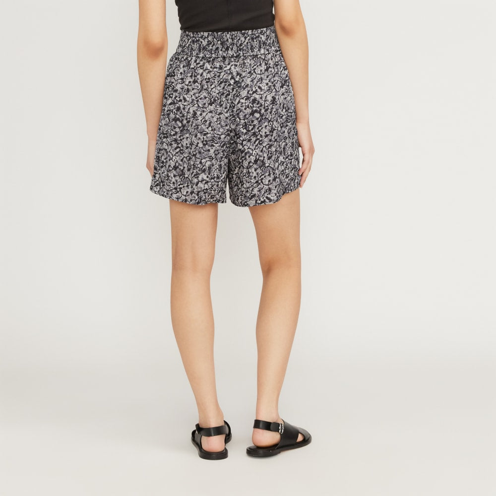 The Satin Pull-On Short in Splatter — detail view