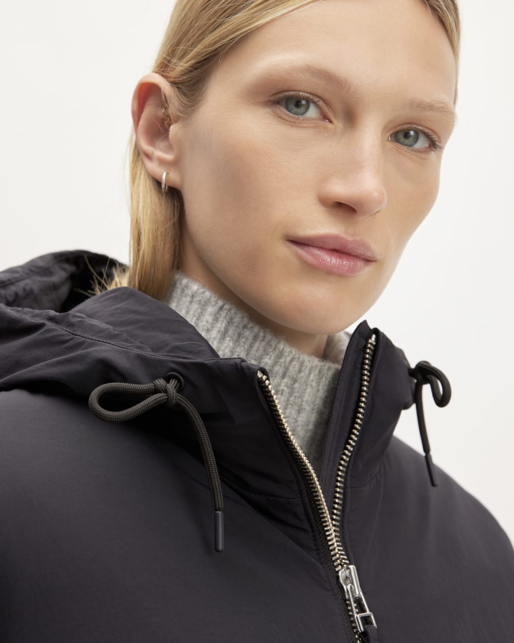 The Long Re:Down® Puffer in Black — detail view