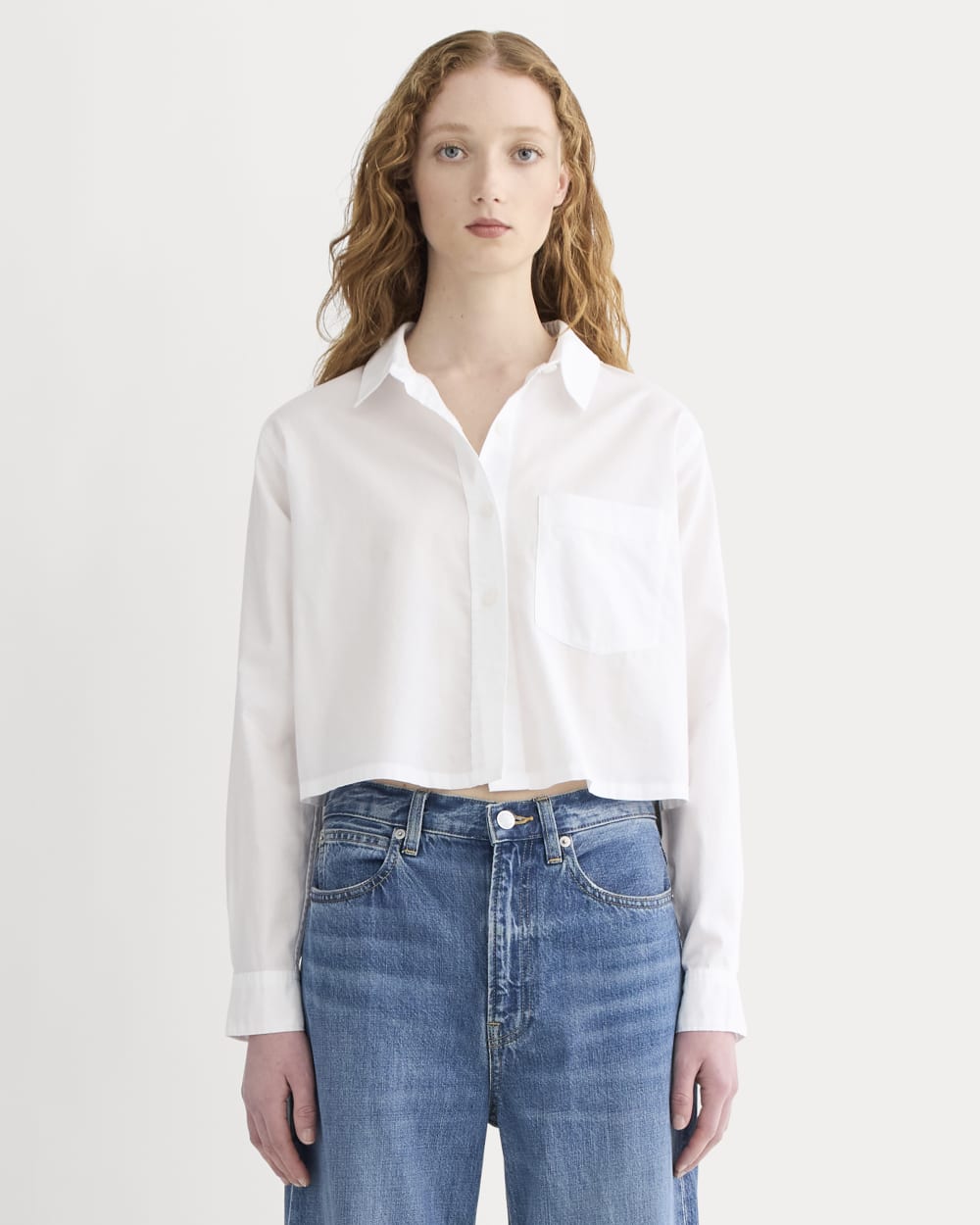 The Way-Short Shirt in Silky Cotton in White — front view