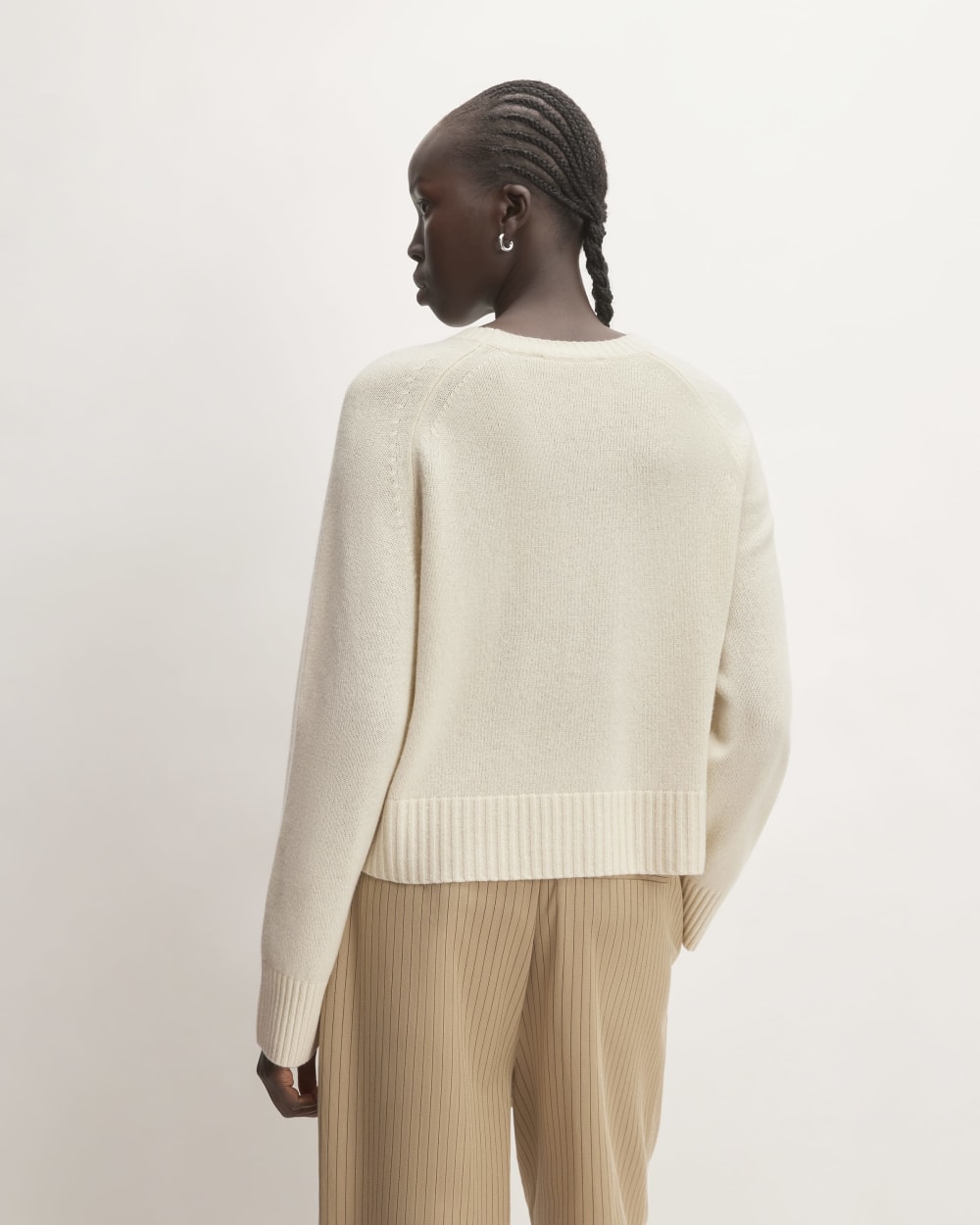 The Boxy Crew in Cashmere in Bone — detail view