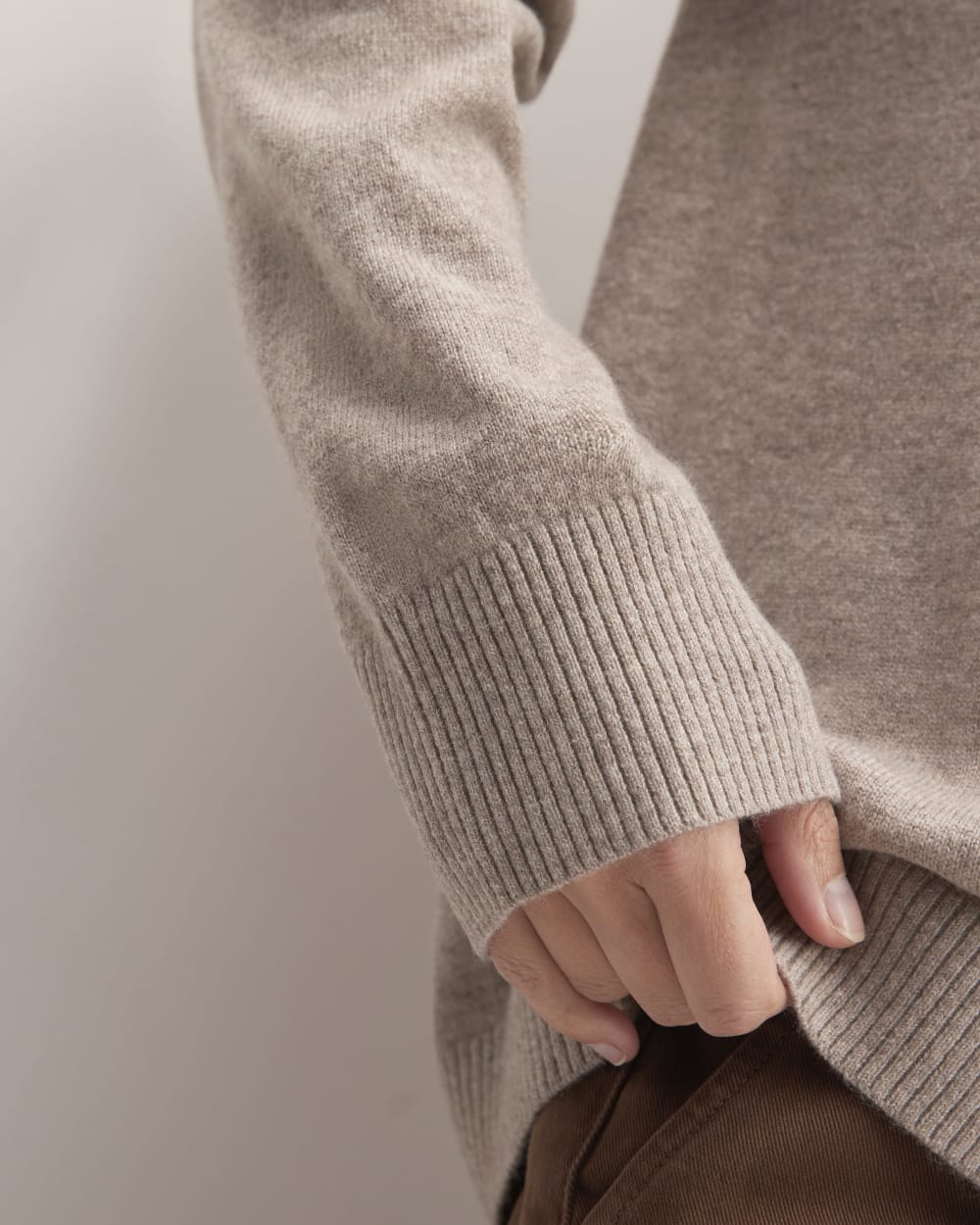 The Classic V in Cashmere in Toasted Sesame — detail view
