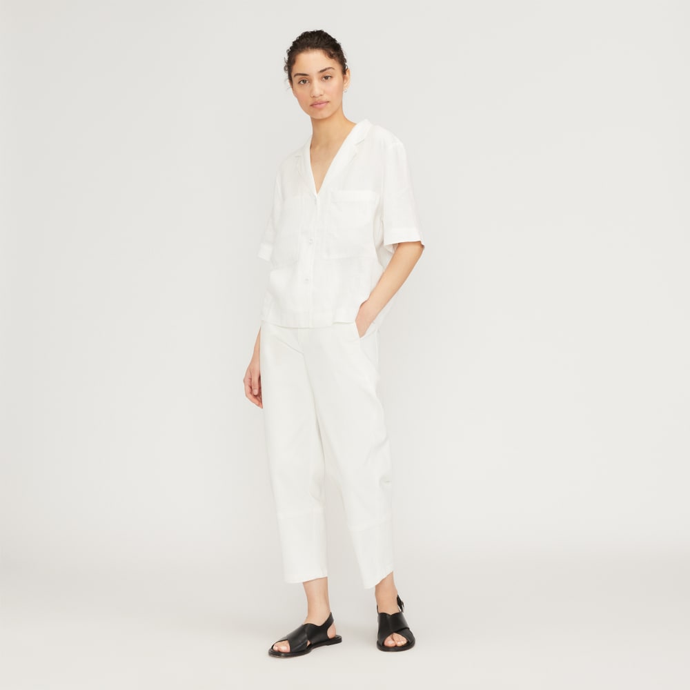 The Linen Workwear Shirt in White — detail view