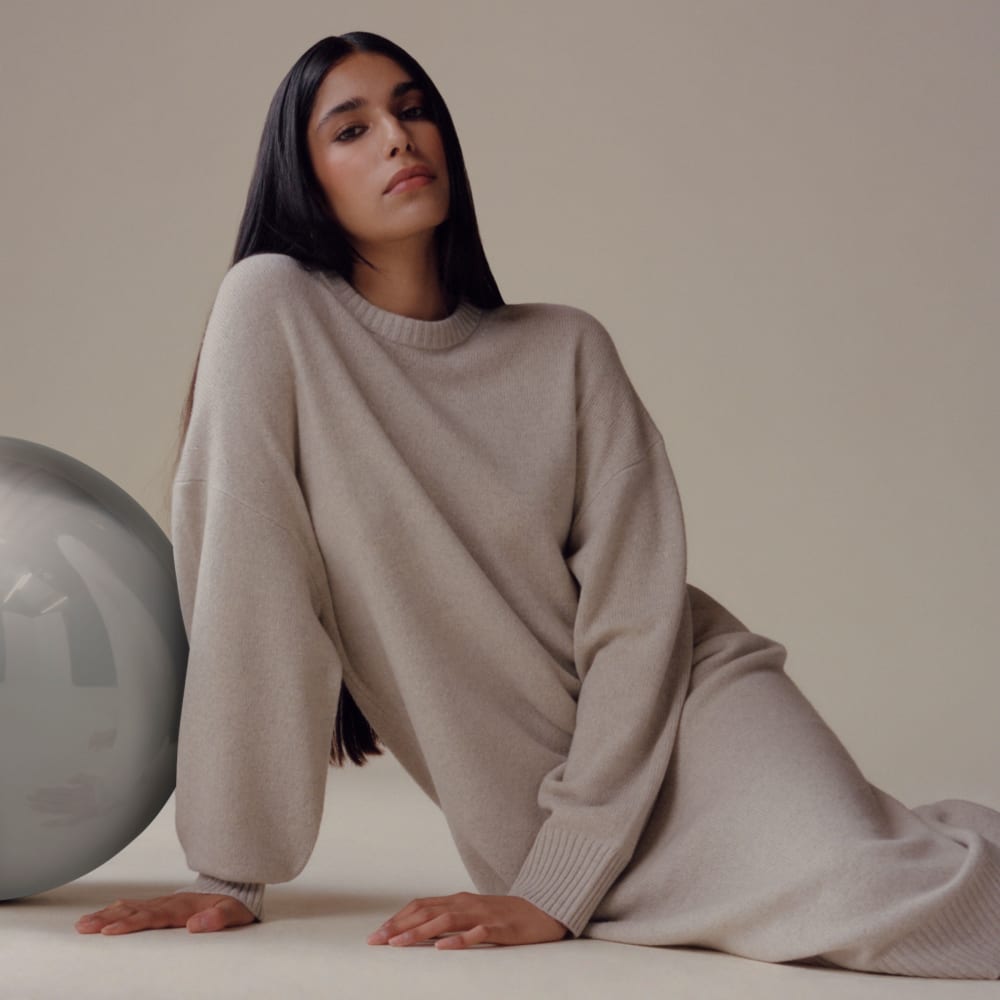 The Cashmere Midi Dress in Pale Heather Grey — detail view
