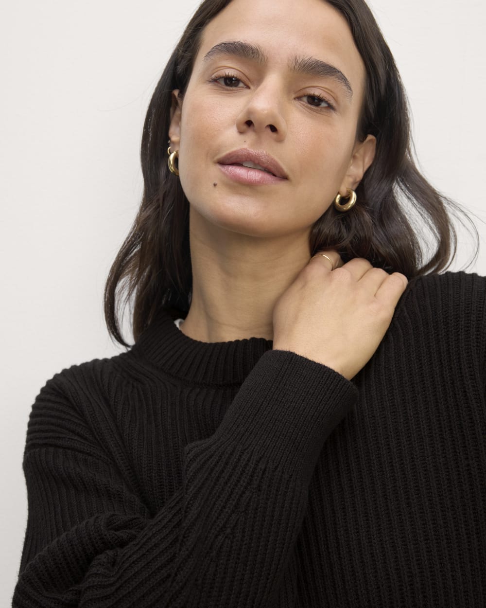 The Cocoon Crew in Everyday Cotton in Black — detail view