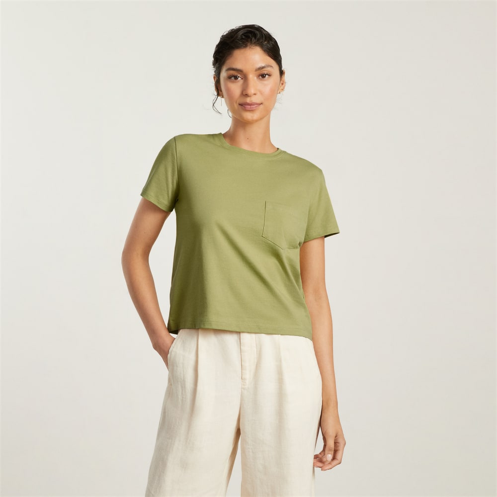 The Box-Cut Tee in Essential Cotton in Leek — front view