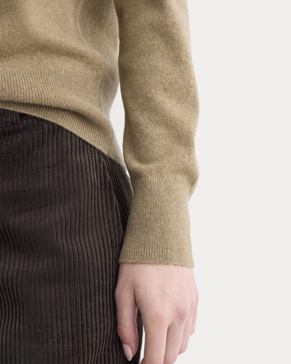 Cashmere Slim Crew Sweater in Toast — detail view