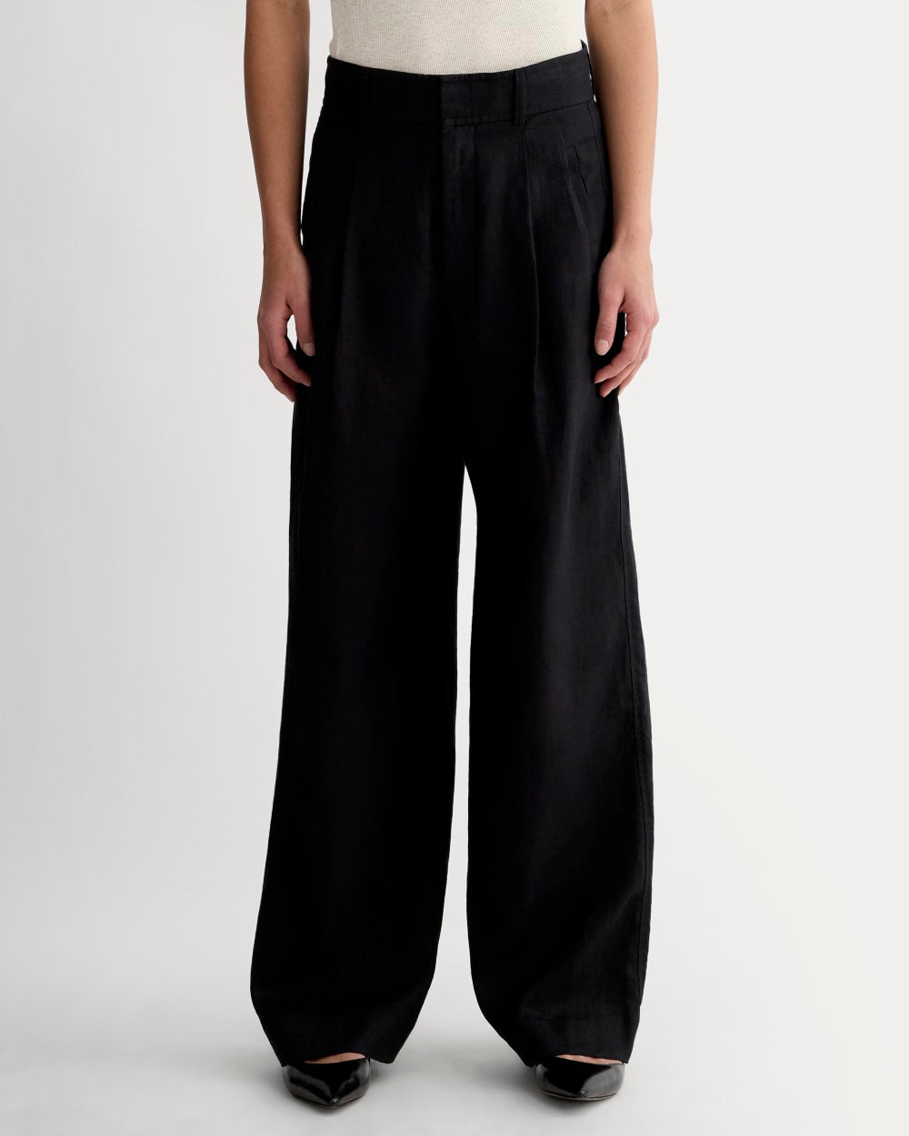 The Linen Way-High® Drape Pant in Black — detail view