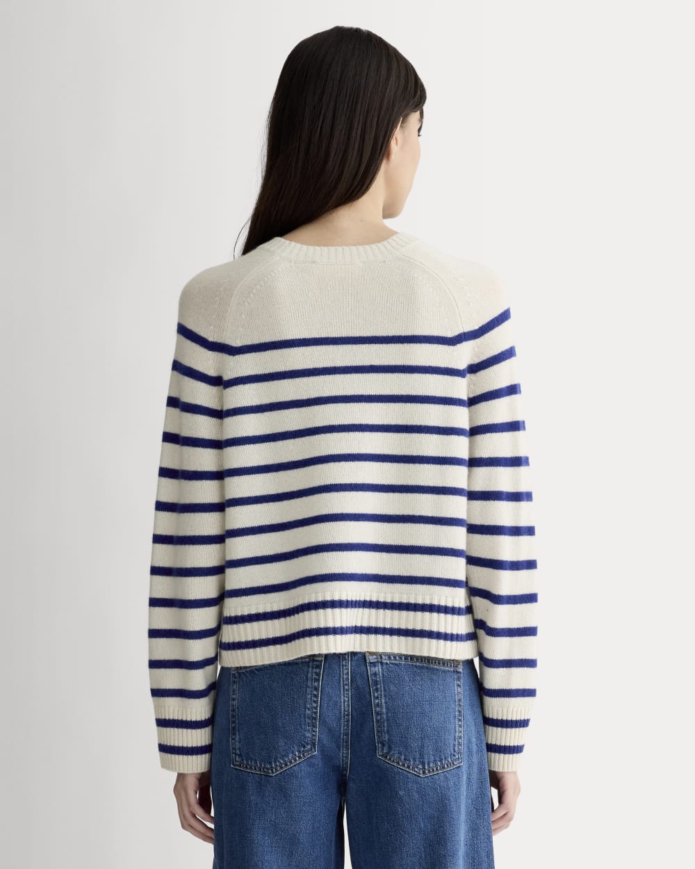 The Boxy Crew in Cashmere in Soft White / Deep Blue — detail view