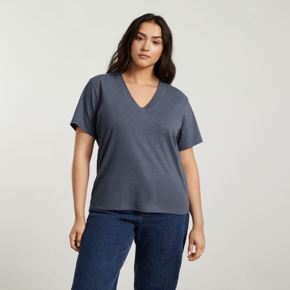 The Vintage V-Neck Hemp Tee in Atlantic — alternate view