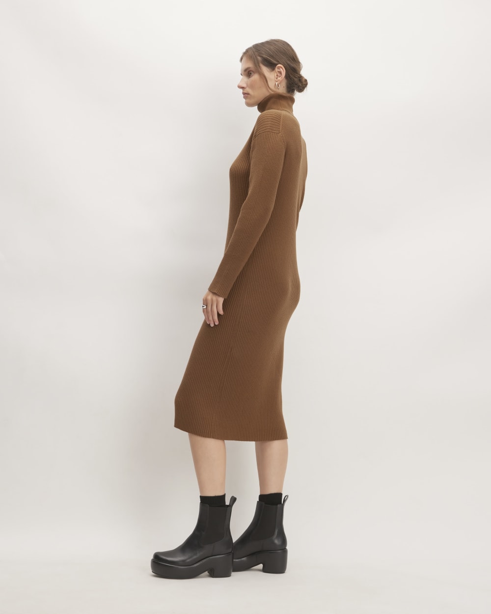 The Cotton-Merino Turtleneck Dress in Rich Camel — detail view