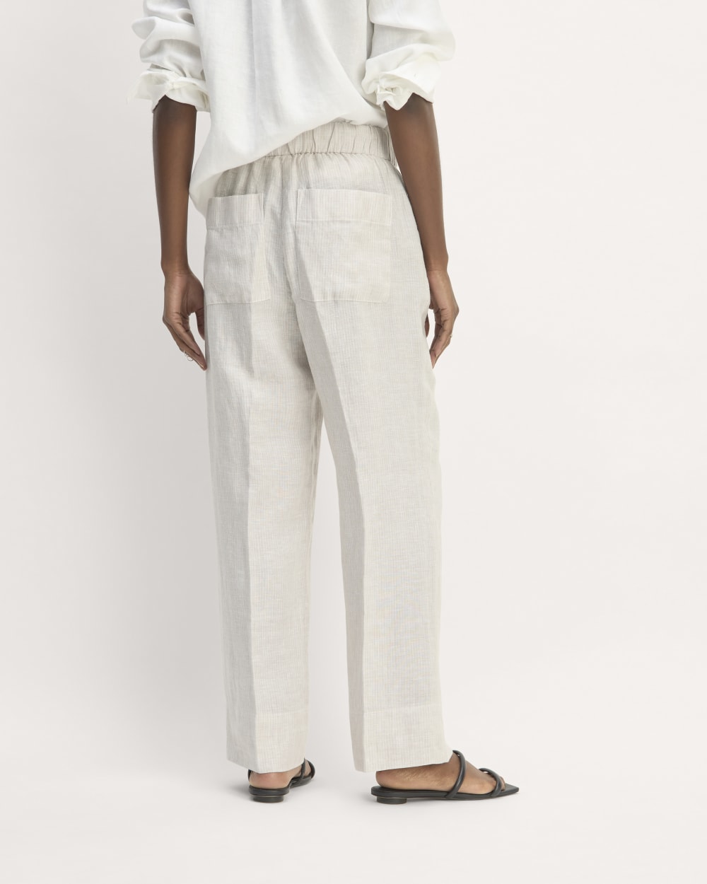 The Linen Easy Pant in Stone / White — detail view
