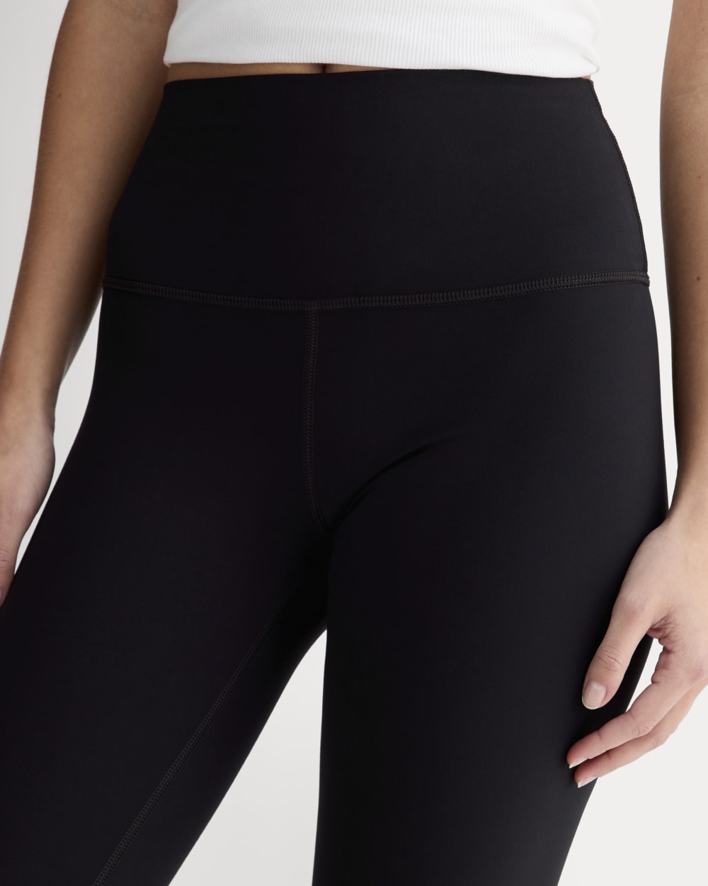 The Perform 24/7 Legging in Black — detail view