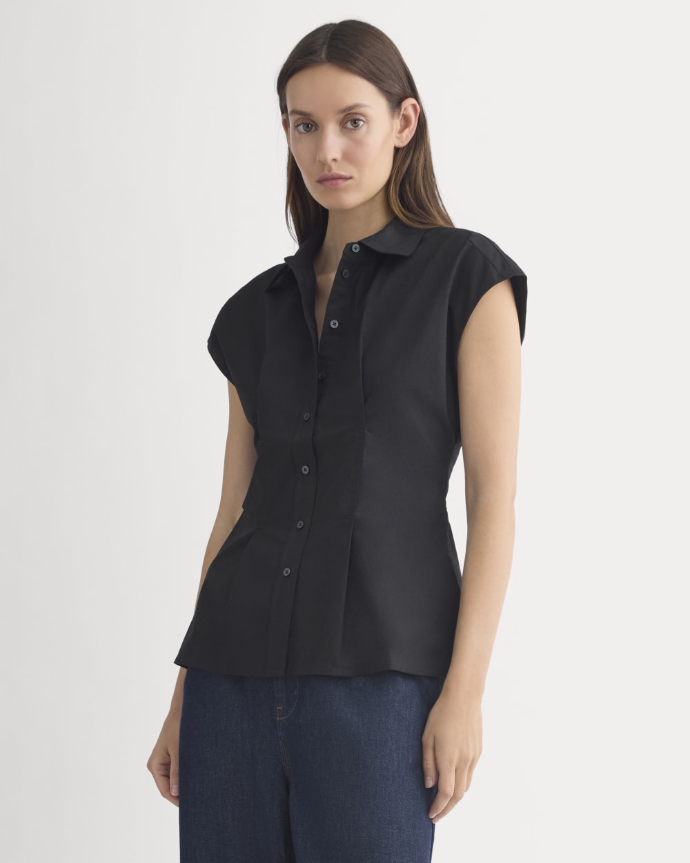Muscle Shirt in Lightweight Cotton in Black — front view