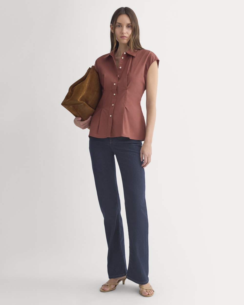 Muscle Shirt in Lightweight Cotton in Henna Red — detail view